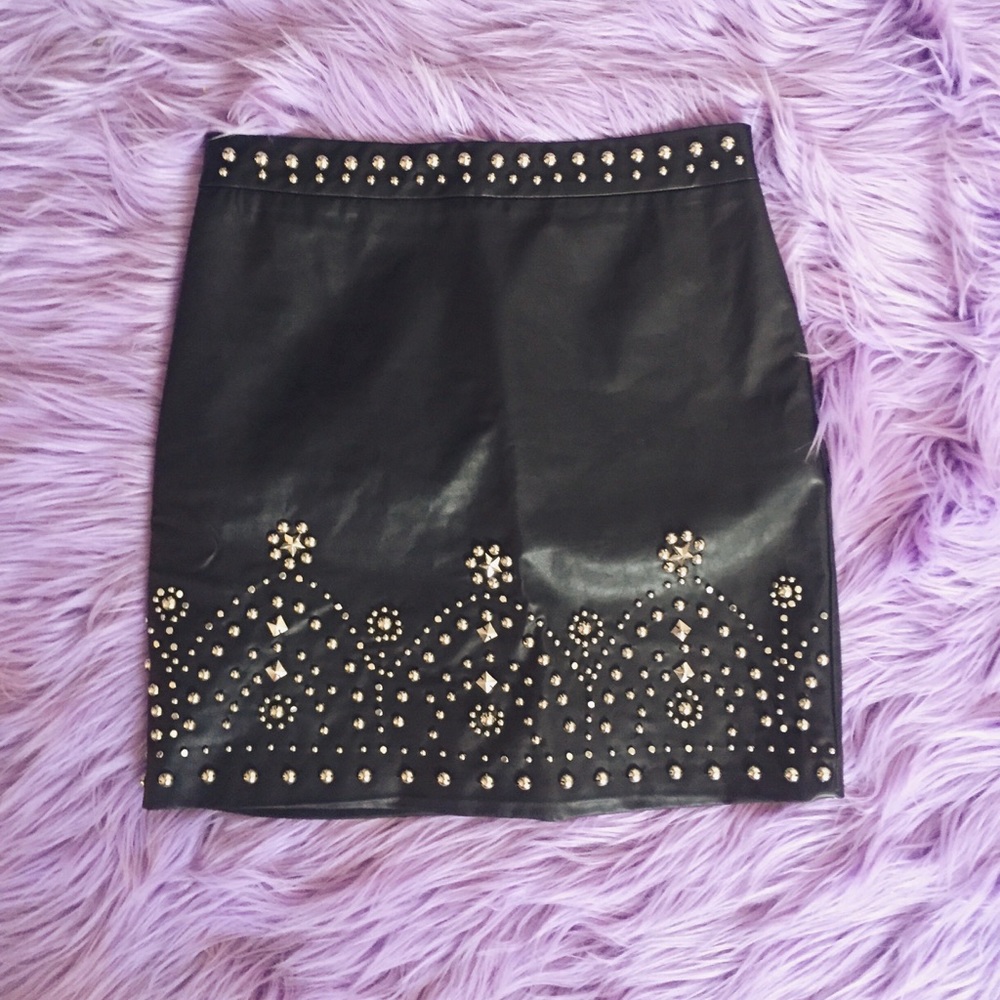 Black faux fur studded skirt